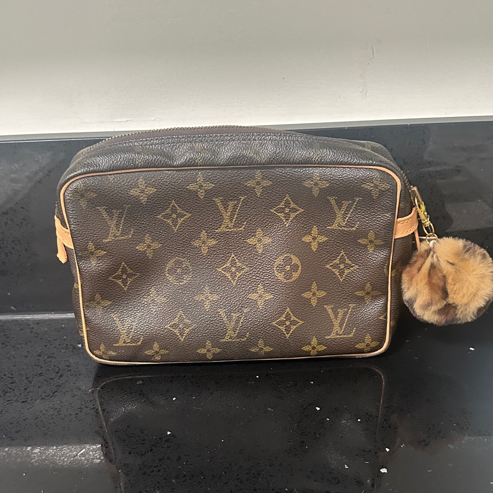Louis Vuitton Brown Monogram Pochette - Picture 4 of 13